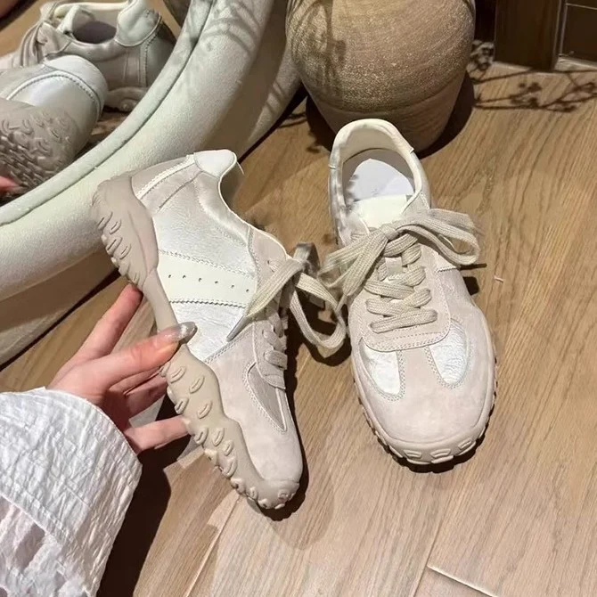 Damen Sportliche Sneakers mit strapazierfähigem Obermaterial und innovativer Dämpfung Heidi Mode - Image 3