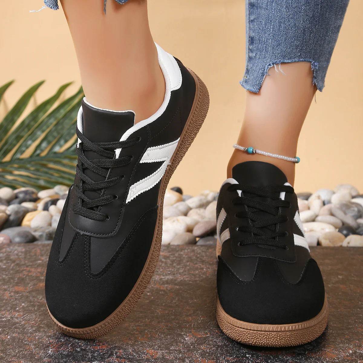 Damen Sportliche Sneakers mit strapazierfähigem Obermaterial und rutschfester Gummisohle Heidi Mode - Image 3