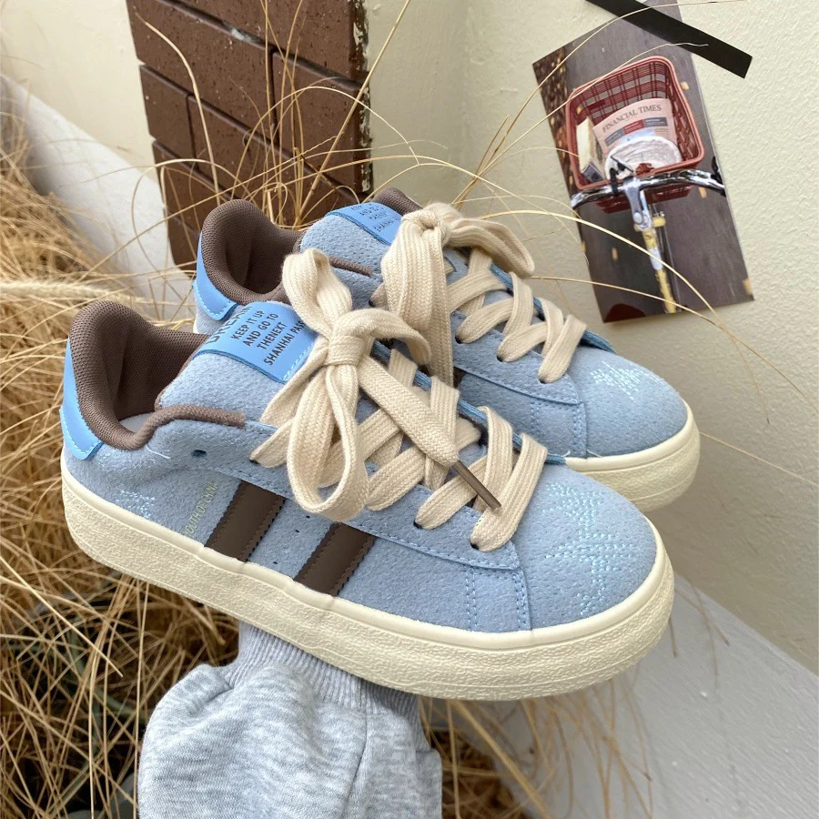 Damen Sportliche Sneakers mit strapazierfähigem Obermaterial und rutschfester Sohle Heidi Mode - Image 3