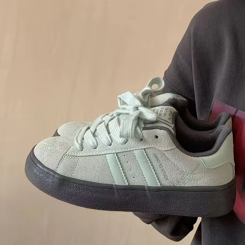 Damen Sportliche Sneakers mit strapazierfähigem Obermaterial und rutschfester Sohle Heidi Mode - Image 8
