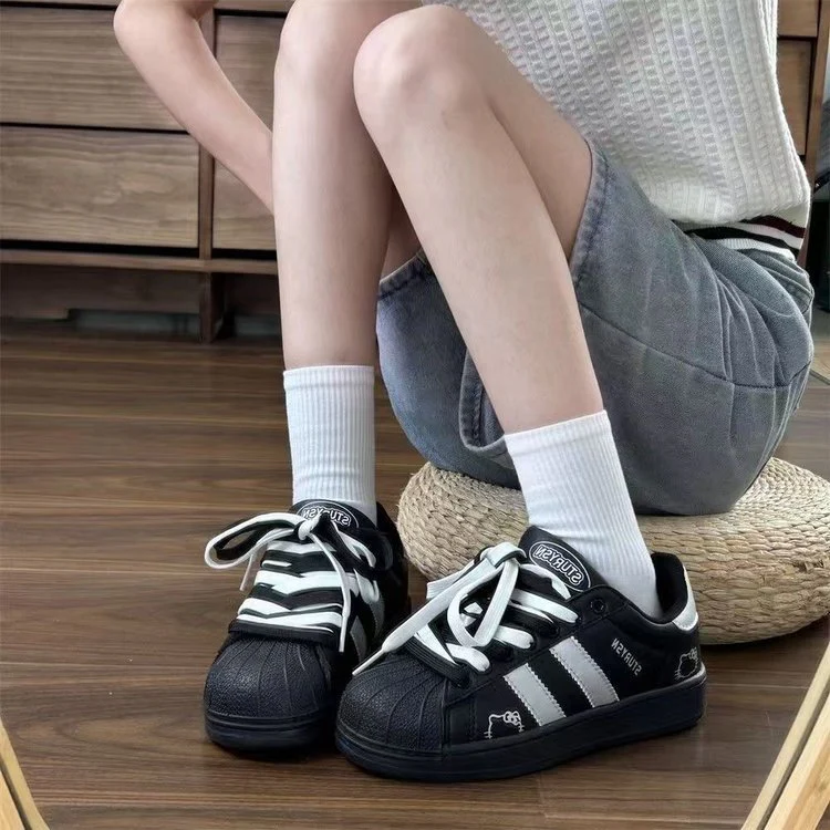 Damen Sportliche Sneakers mit strukturiertem Obermaterial und rutschfester Sohle Heidi Mode - Image 4