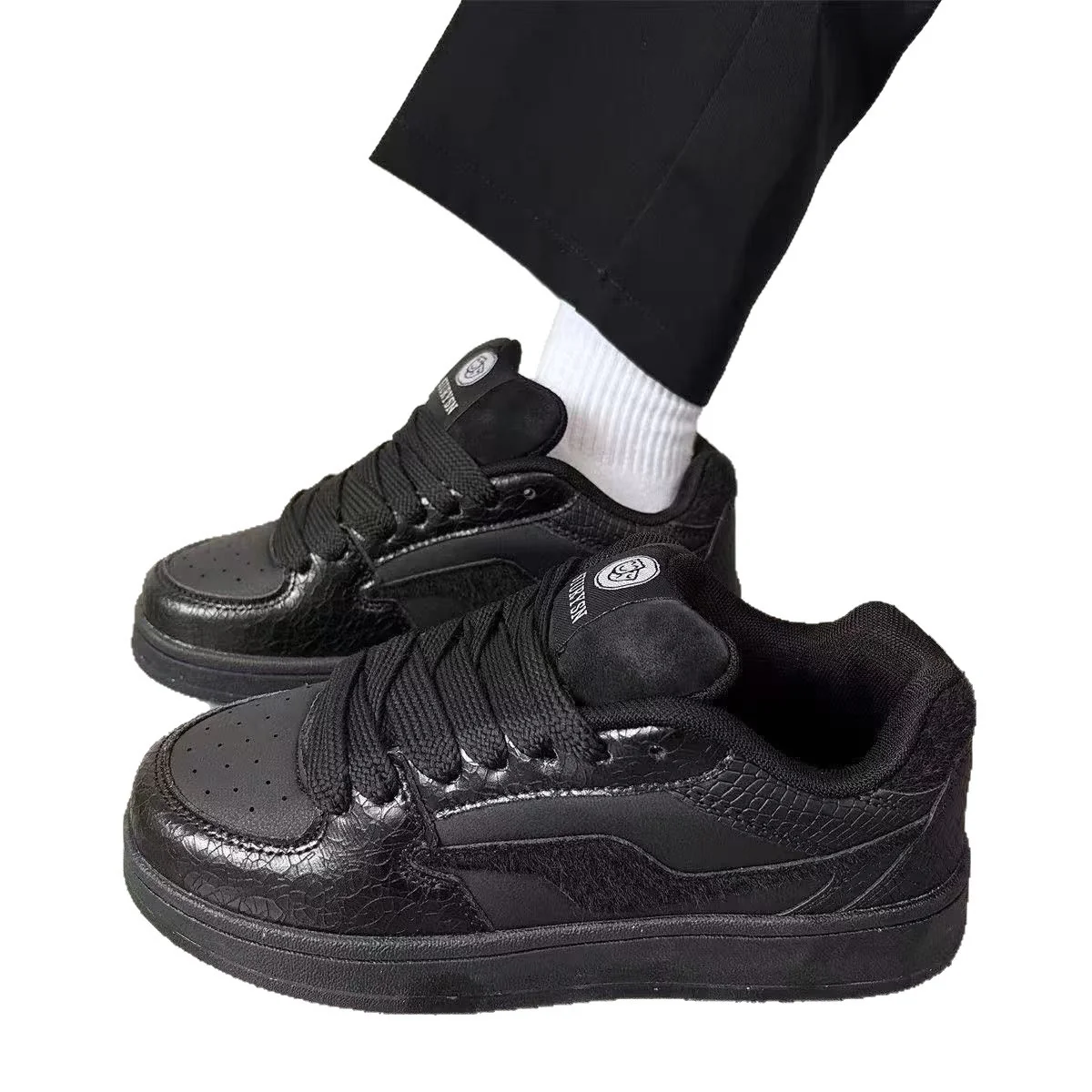 Damen Sportliche Sneakers mit strukturiertem Obermaterial und rutschfester Sohle Heidi Mode - Image 5