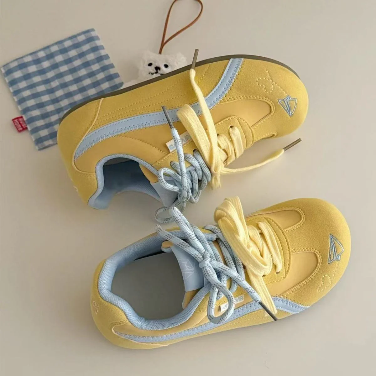 Damen Sportliche Sneakers mit verspieltem Obstmotiv Heidi Mode - Image 7