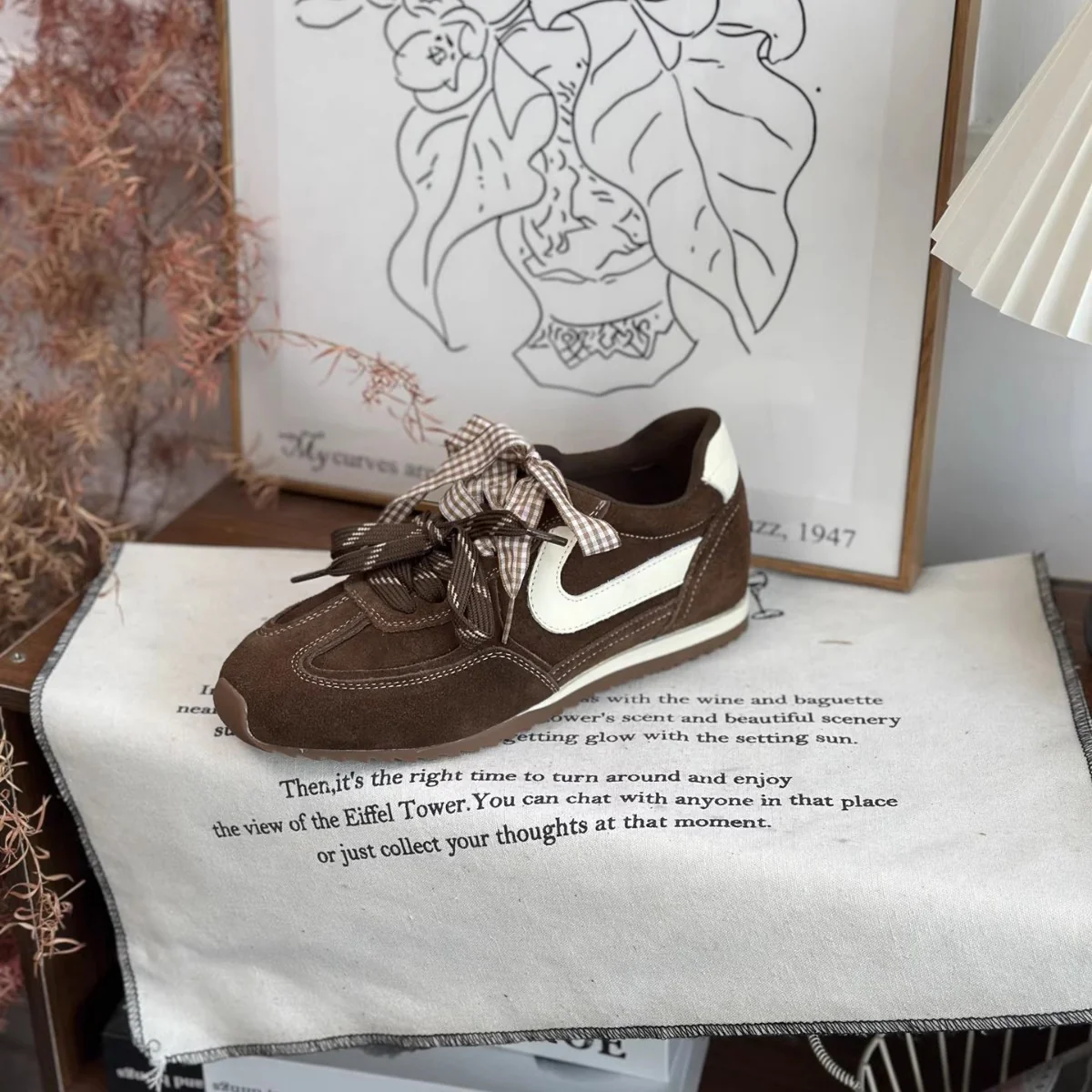 Damen Sportliche Sneakers mit verspieltem Rüschendesign und komfortabler Dämpfung Heidi Mode - Image 2