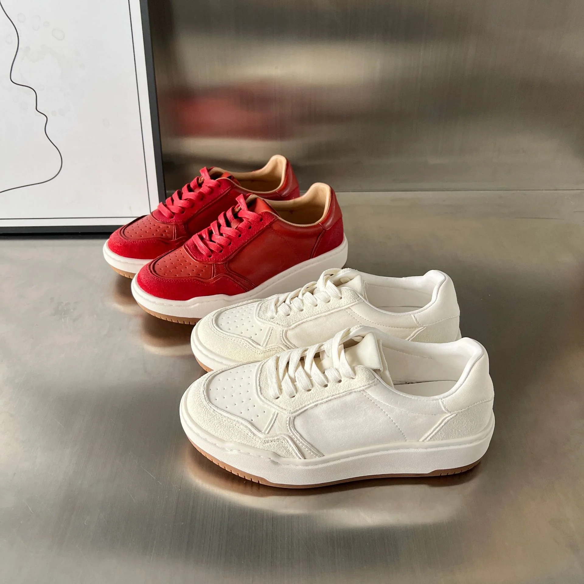 Damen Sportliche Sneakers mit weichem Obermaterial und rutschfester Sohle Heidi Mode - Image 3