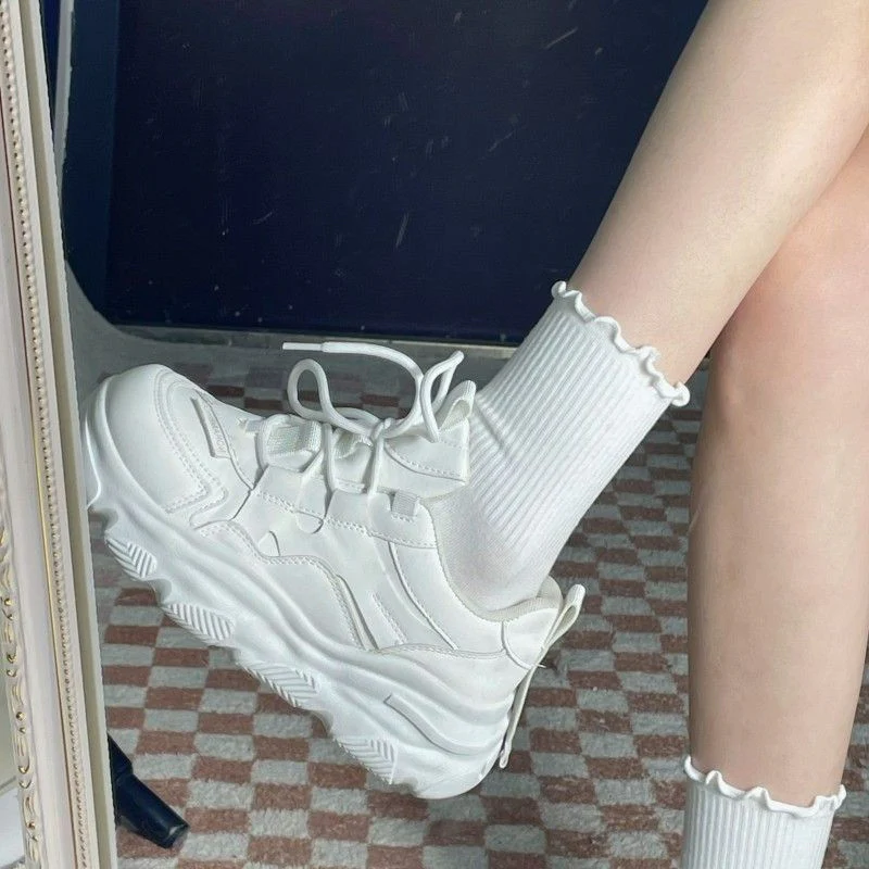 Damen Sportliche Sneakers mit zehenverstärkendem Design und atmungsaktiver Oberflächenstruktur Heidi Mode - Image 3