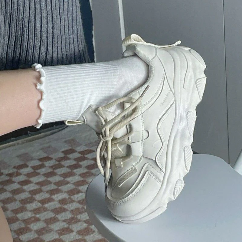 Damen Sportliche Sneakers mit zehenverstärkendem Design und atmungsaktiver Oberflächenstruktur Heidi Mode - Image 5