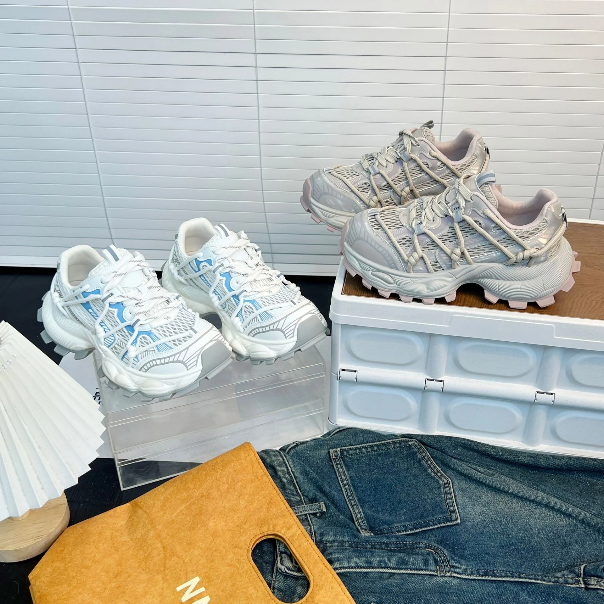 Damen Sportliche Trail-Sneaker mit rutschfester Sohle und atmungsaktivem Obermaterial Heidi Mode - Image 3