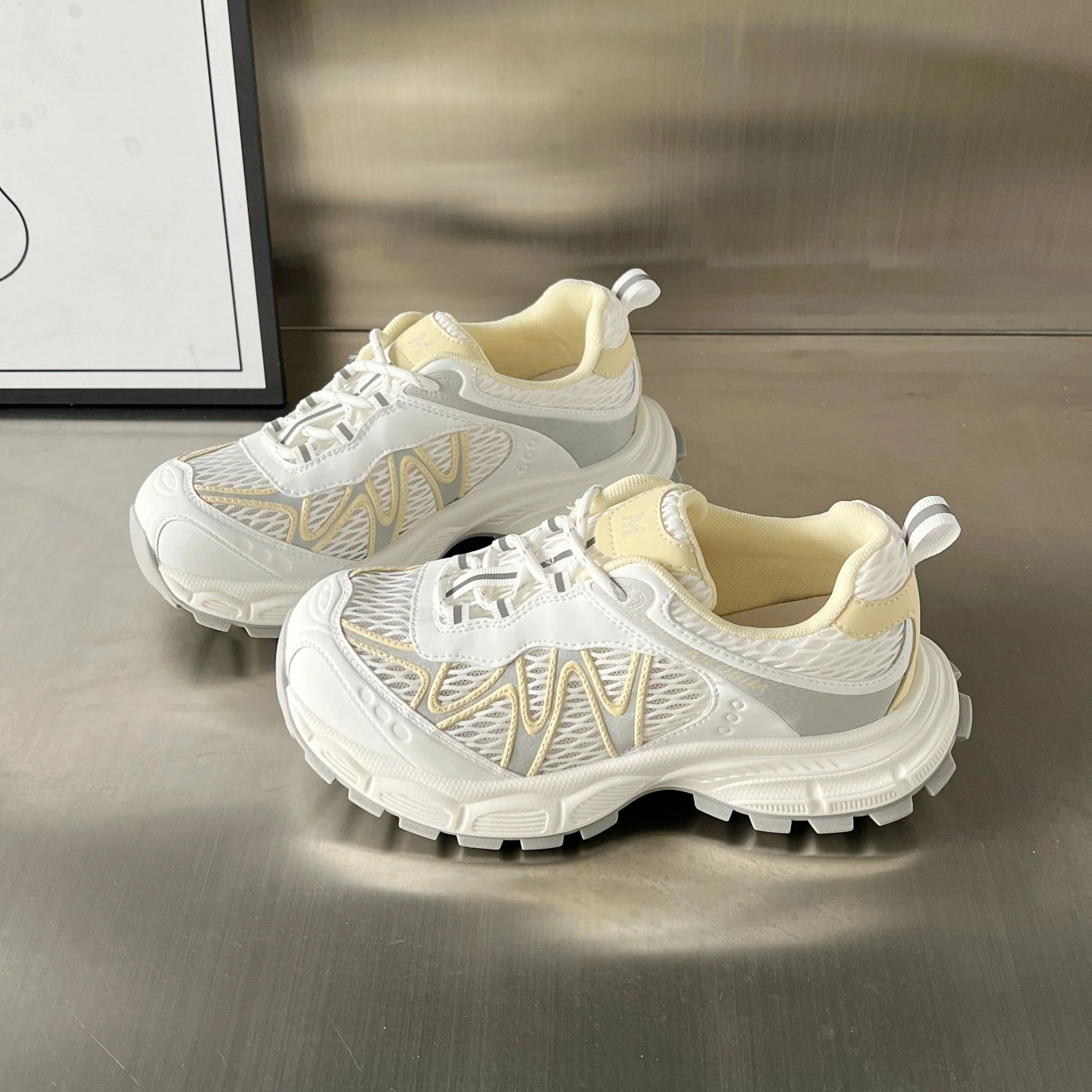 Damen Sportliche Trail Sneakers mit atmungsaktiver Mesh-Oberfläche und rutschfester Sohle Heidi Mode - Image 7