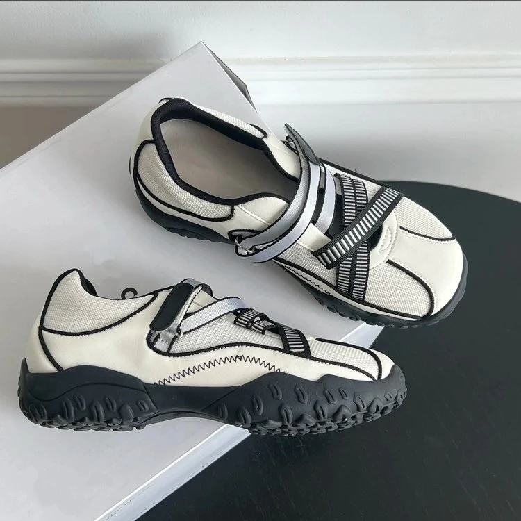 Damen Sportliche Trekking-Schuhe mit elastischem Schnürsystem und rutschfester Sohle Heidi Mode - Image 2