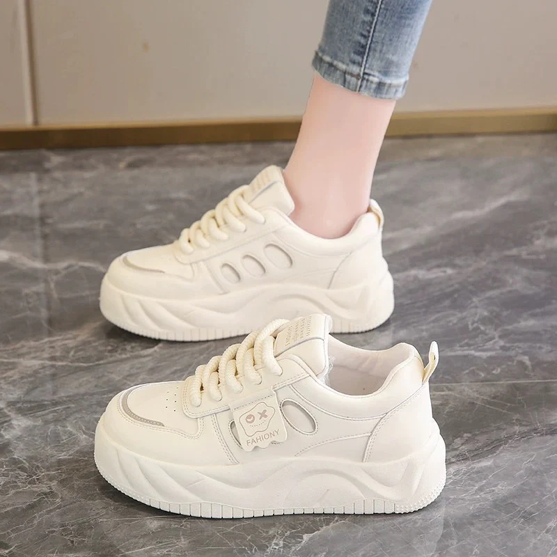 Damen Sportliche und komfortable Sneaker mit Einsatz von atmungsaktiven Materialien Heidi Mode - Image 2