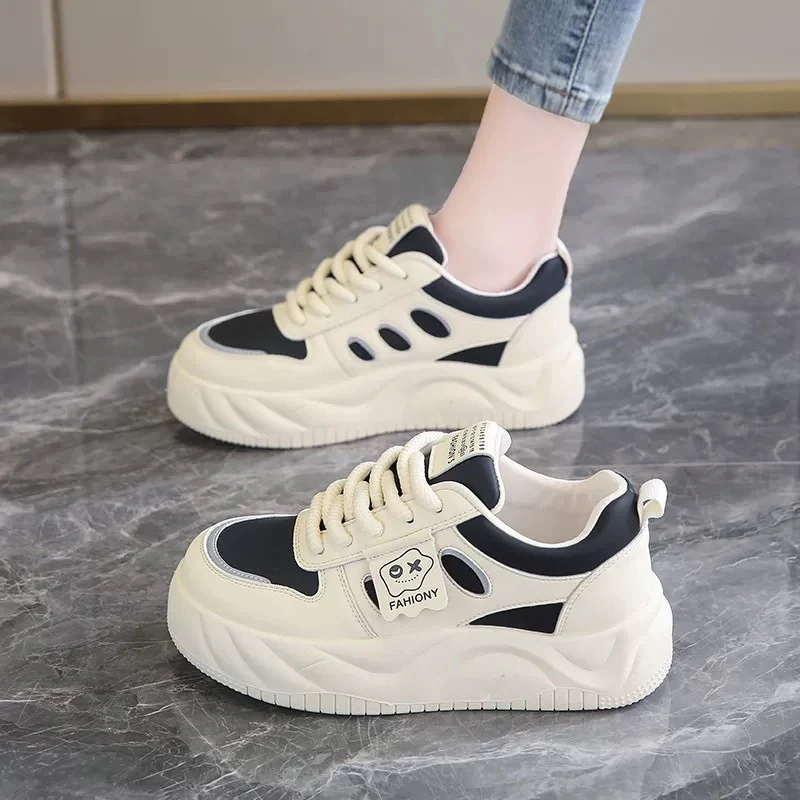 Damen Sportliche und komfortable Sneaker mit Einsatz von atmungsaktiven Materialien Heidi Mode - Image 4
