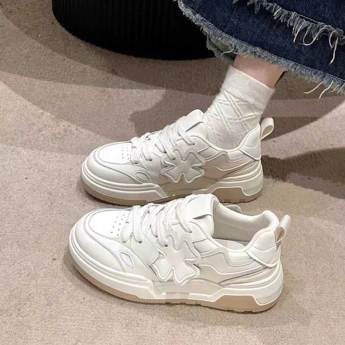 Damen Sportliche und modische Sneakers von Heidi Mode - Image 3