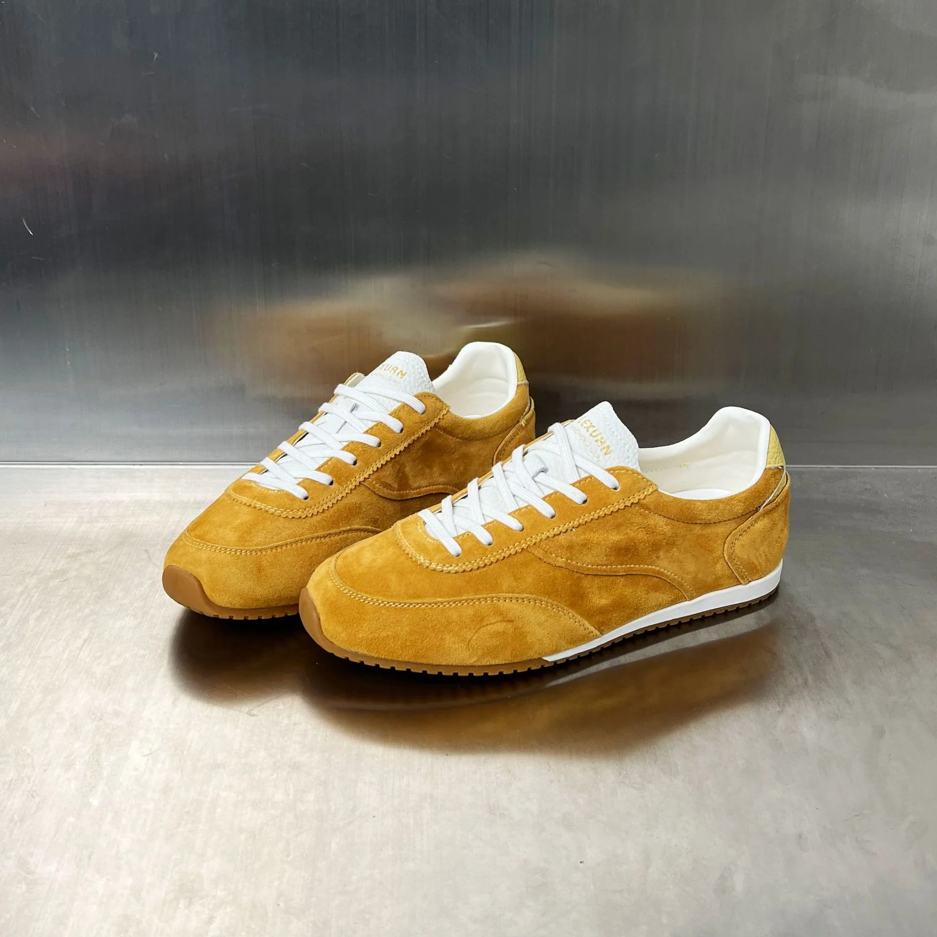 Damen Sportliche Wildleder Sneakers mit atmungsaktiver Oberflächenstruktur Heidi Mode - Image 7