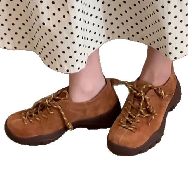 Damen Sportschuhe mit rutschfester Profilsohle und atmungsaktivem Obermaterial Heidi Mode - Image 4
