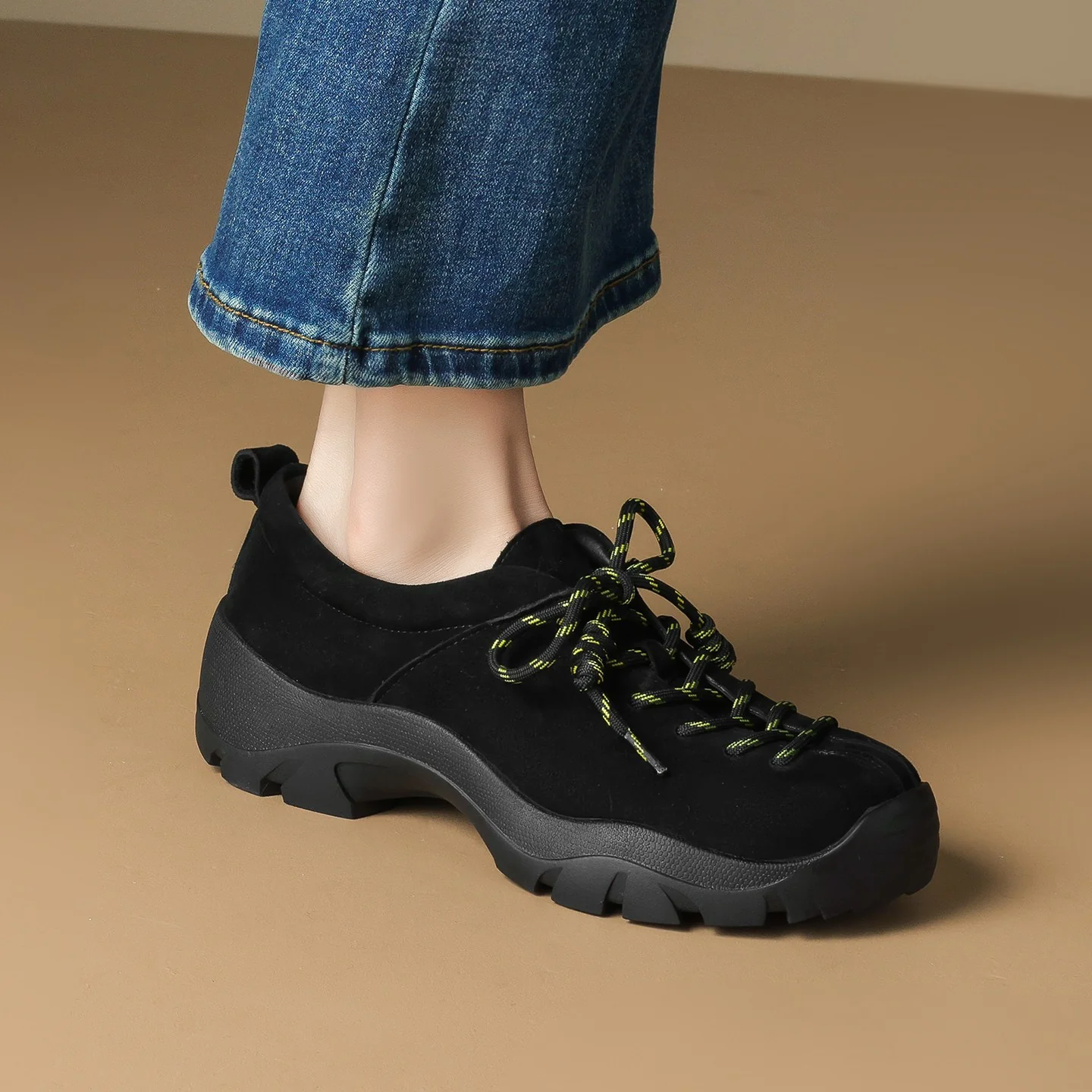 Damen Sportschuhe mit rutschfester Profilsohle und atmungsaktivem Obermaterial Heidi Mode - Image 6