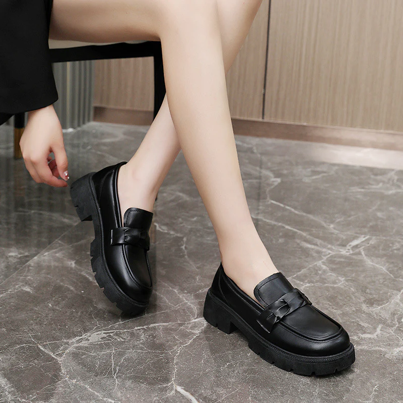 Damen Stiefel mit robustem Profil und modischem Schnürdesign Heidi Mode - Image 3