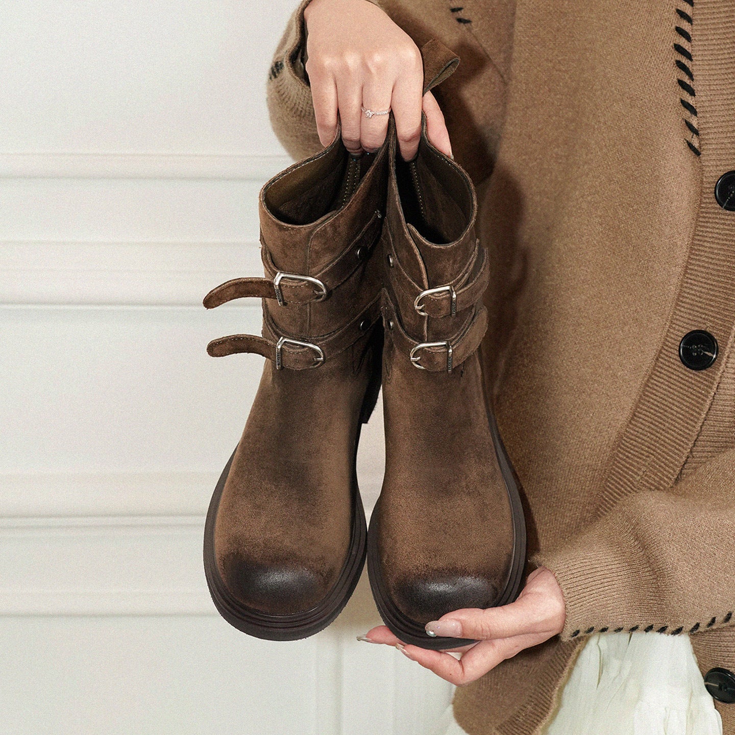 Damen Stiefel mit stylischen Schnallen und robustem Profil Heidi Mode - Image 6