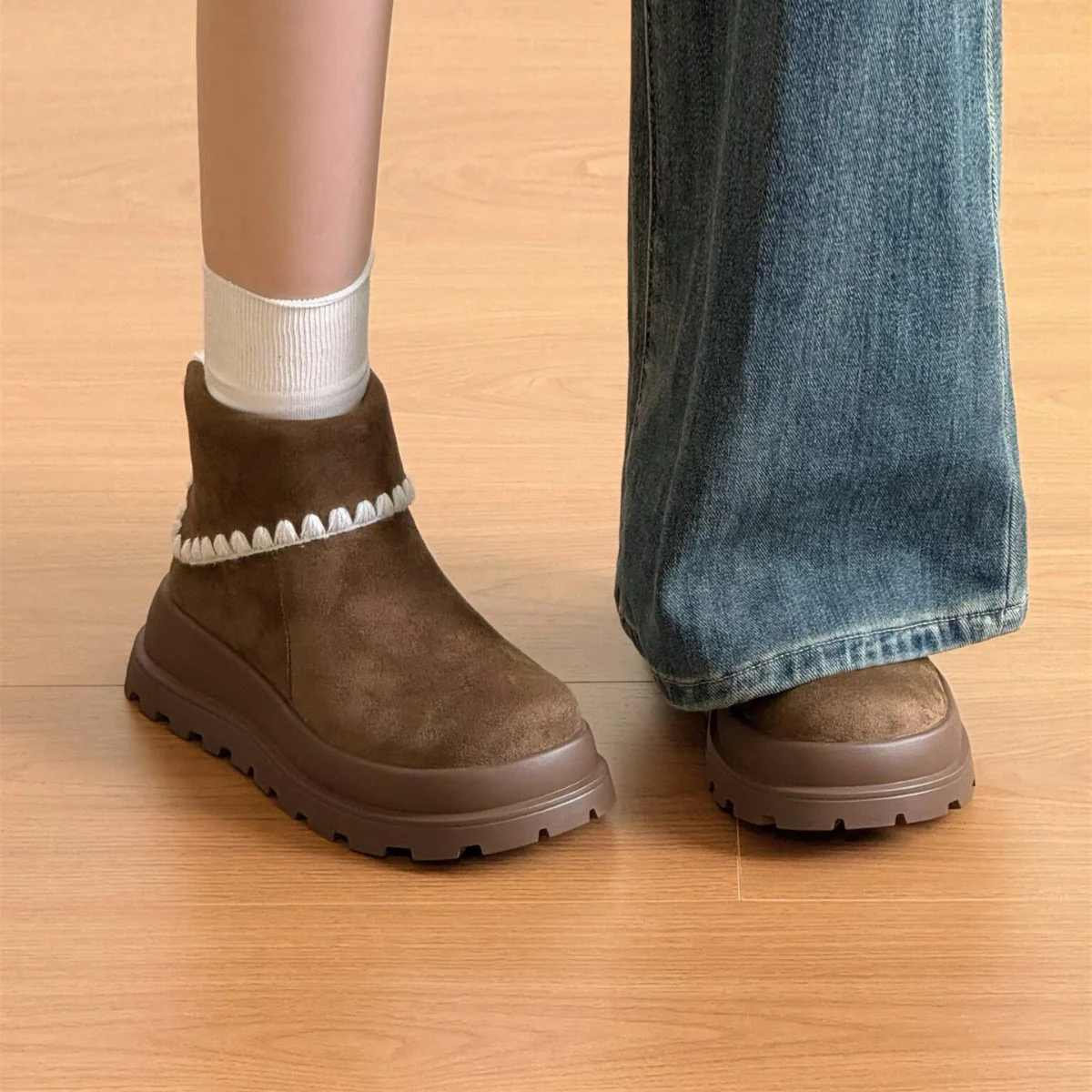 Damen Stiefeletten aus weichem Wildleder mit Dekorativem Rippensaum Heidi Mode - Image 3