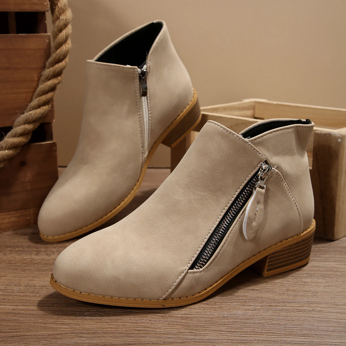 Damen Stiefeletten mit elegantem Reißverschluss und komfortablem Blockabsatz Heidi Mode - Image 9