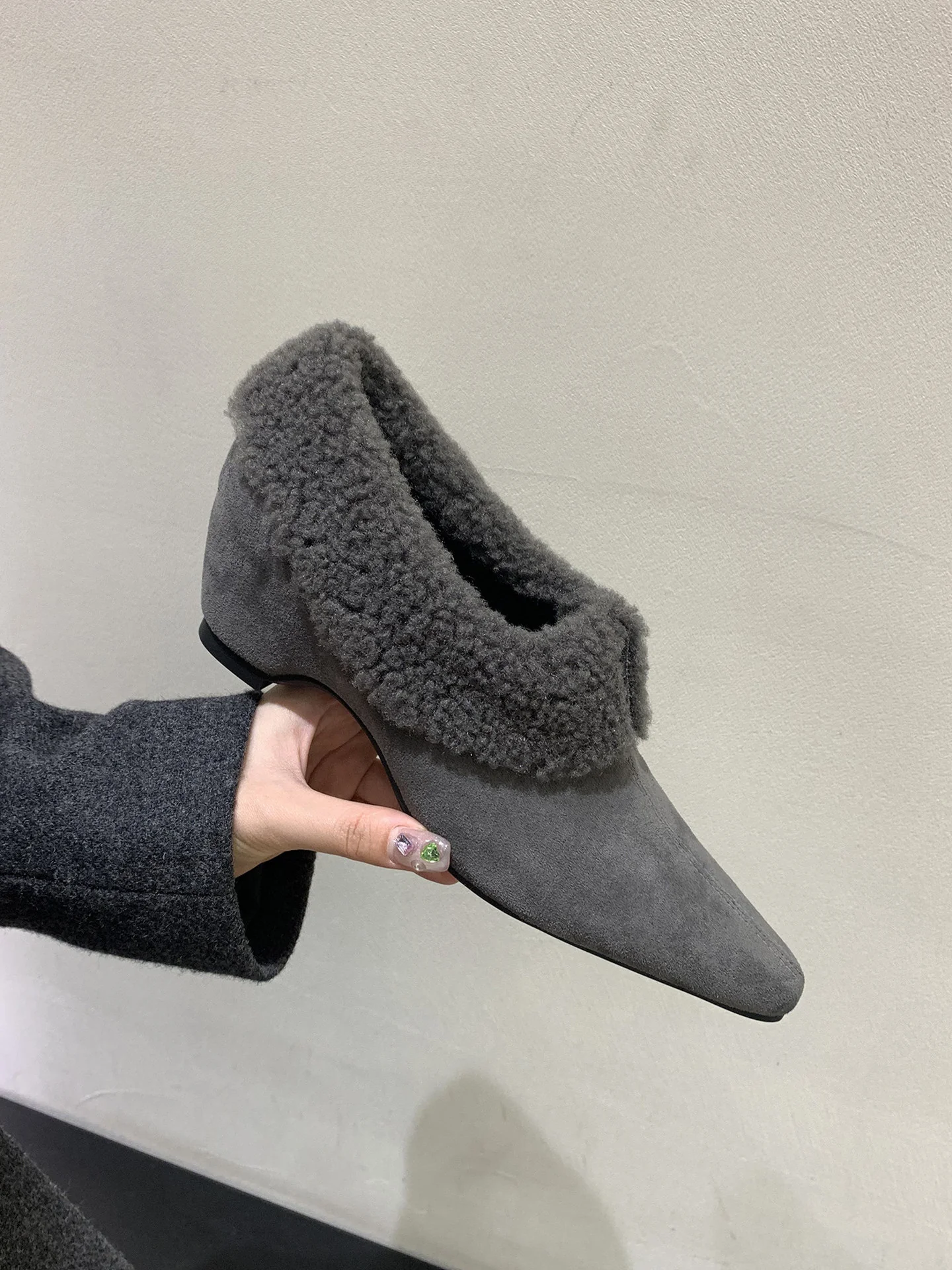 Damen Stiefeletten mit kuscheligem Kunstfellkragen und eleganter Form Heidi Mode - Image 6