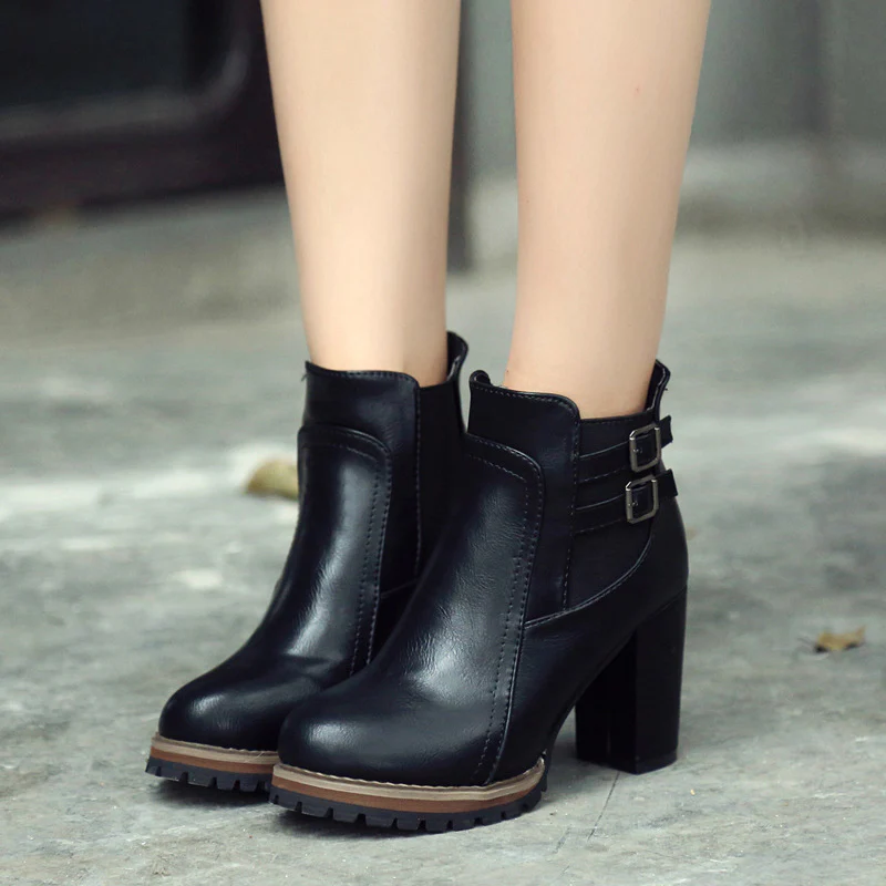 Damen Stiefeletten mit robustem Profil und modischen Schnallen Heidi Mode - Image 3