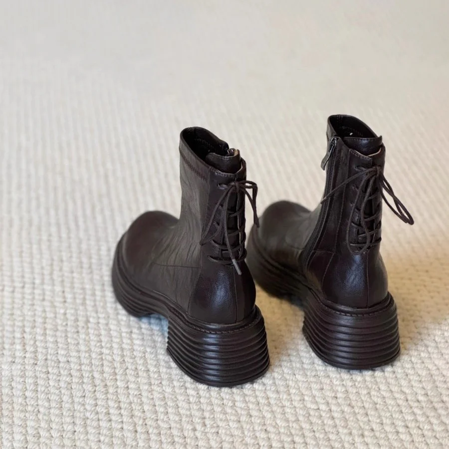 Damen stilvolle Ankle Boots mit praktischem Reißverschluss und robustem Blockabsatz Heidi Mode - Image 2