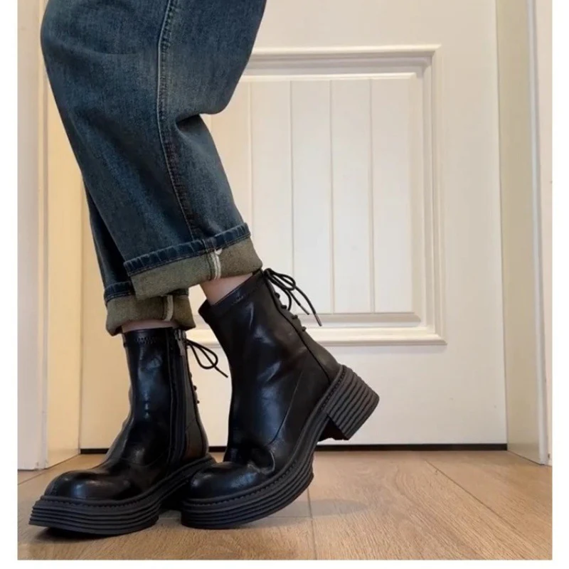 Damen stilvolle Ankle Boots mit praktischem Reißverschluss und robustem Blockabsatz Heidi Mode - Image 7