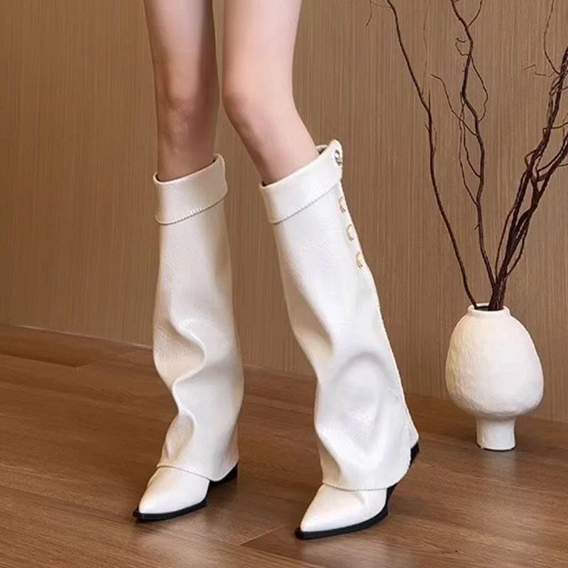 Damen Stilvolle Knöchelhohe Stiefel mit flexiblem Schaft und Knopfdetail Heidi Mode - Image 3