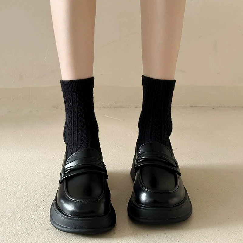 Damen Stilvolle Loafers mit robuster Plateausohle Heidi Mode - Image 3