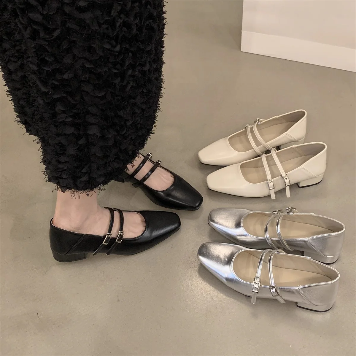 Damen stilvolle Pumps mit verstellbaren Riemen Heidi Mode - Image 2