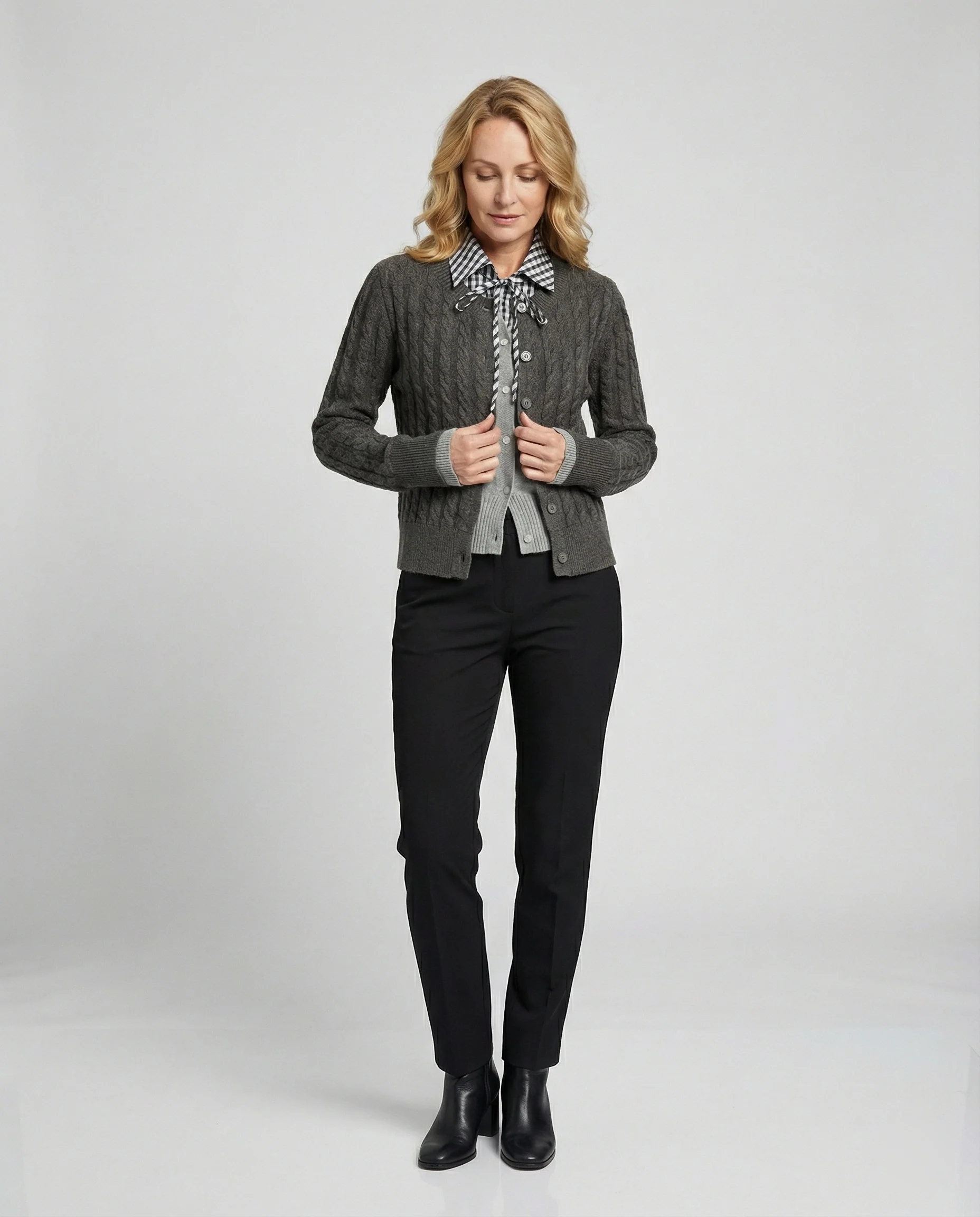 Damen Strickjacke im American Style mit abnehmbarem Polo-Kragen - Image 3