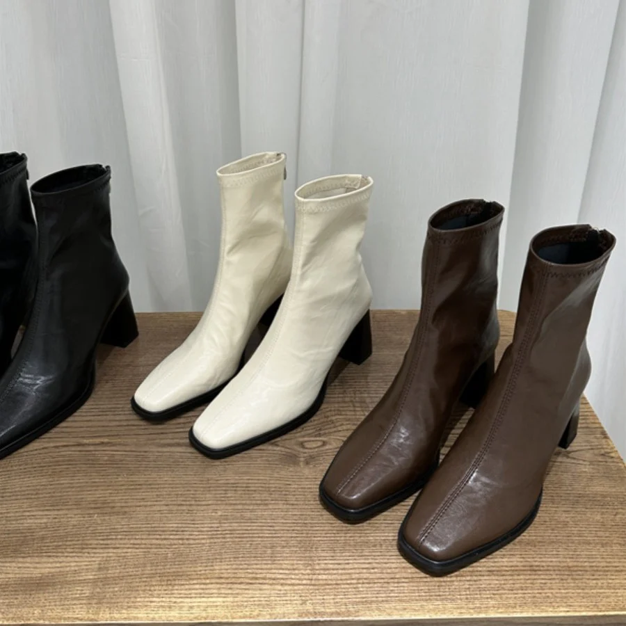 Damen Trendige Ankle Boots mit hohem Blockabsatz und edler Lederoberfläche Heidi Mode - Image 3