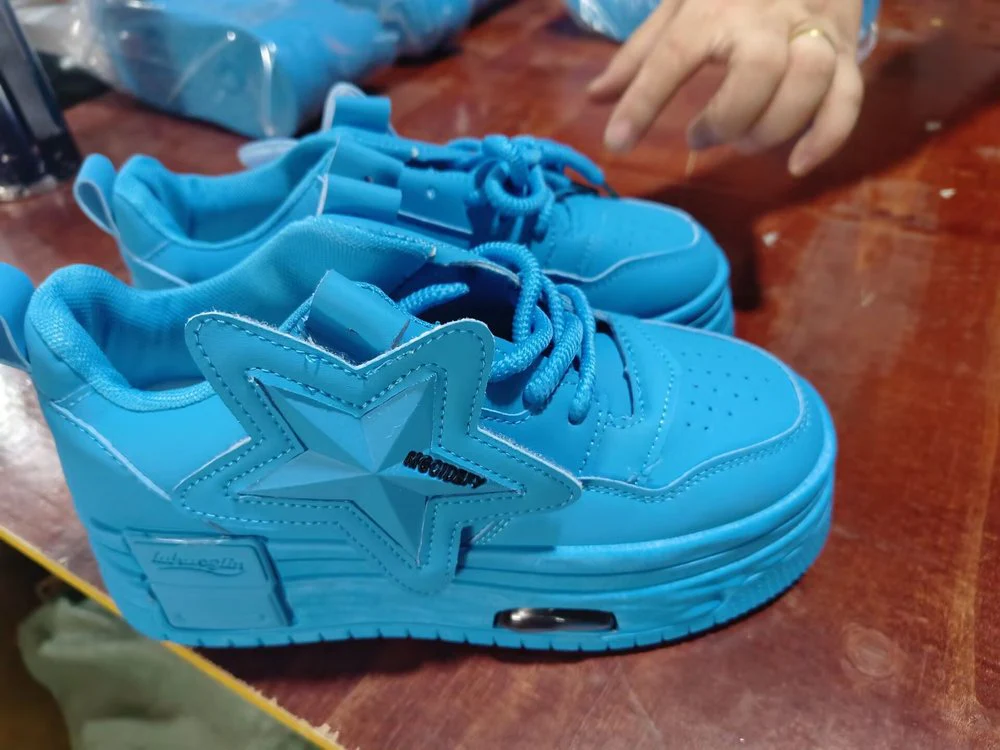 Damen Trendige Chunky Sneakers mit auffälligem Stern-Design Heidi Mode - Image 6