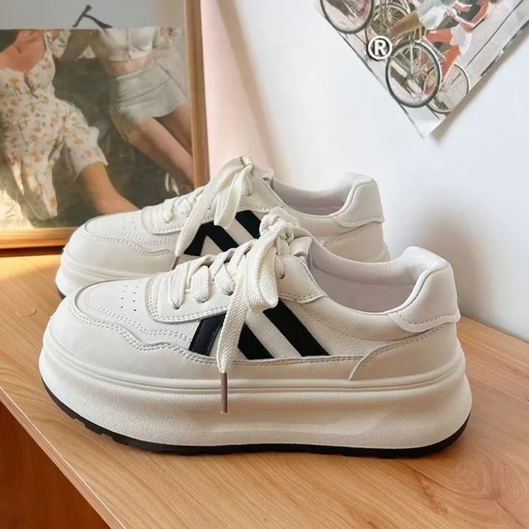 Damen Trendige Chunky Sneakers mit stilvollem Plateau und modischen Akzenten Heidi Mode