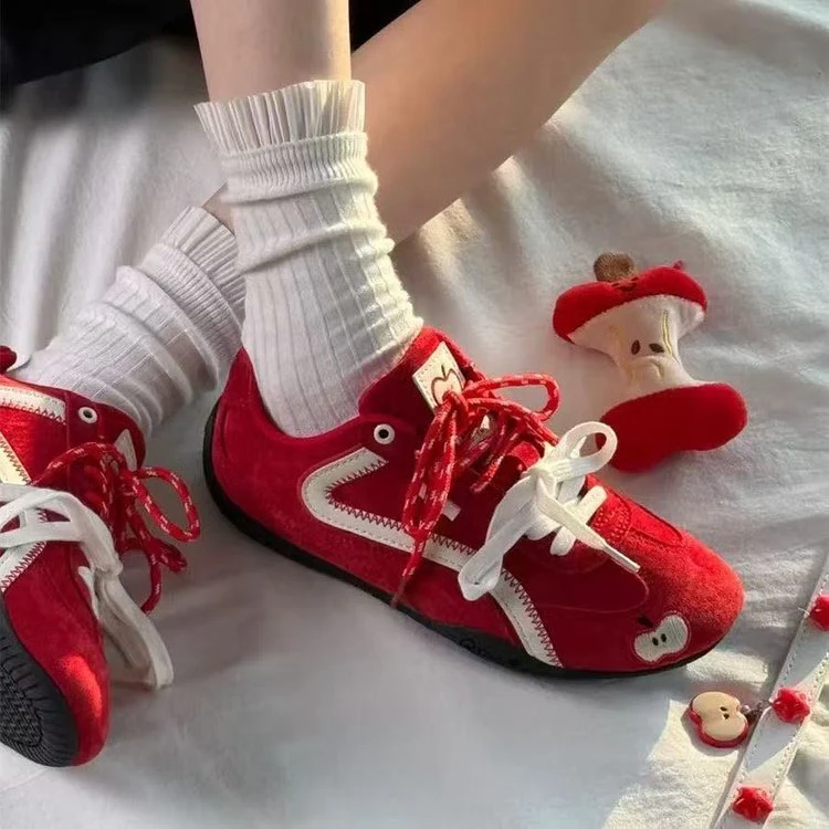Damen Trendige Sneaker mit sportlichem Design und verspielten Applikationen Heidi Mode - Image 2