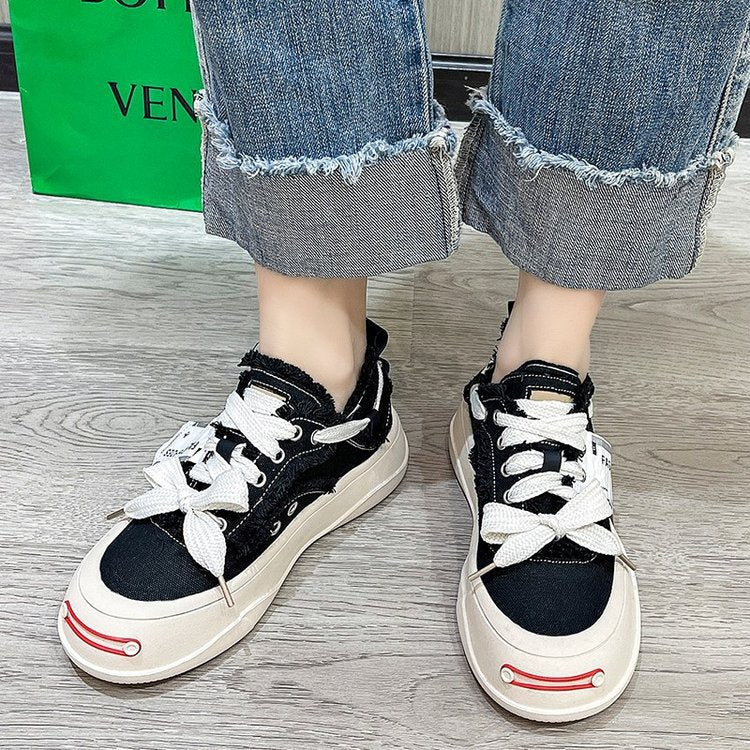 Damen Trendige Sneakers mit auffälligem Design und innovativer Schnürung Heidi Mode - Image 4