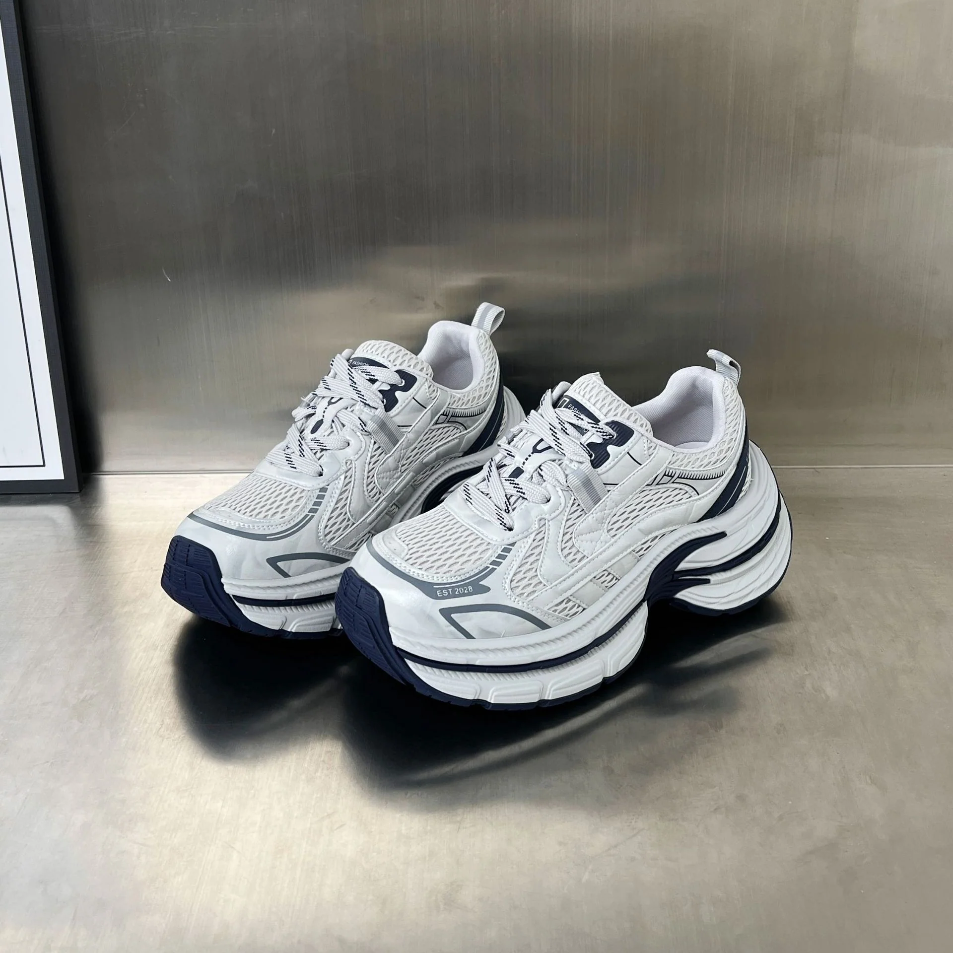 Damen trendige Sneakers mit ausgeglichener Dämpfung und atmungsaktiver Mesh-Oberfläche Heidi Mode - Image 7