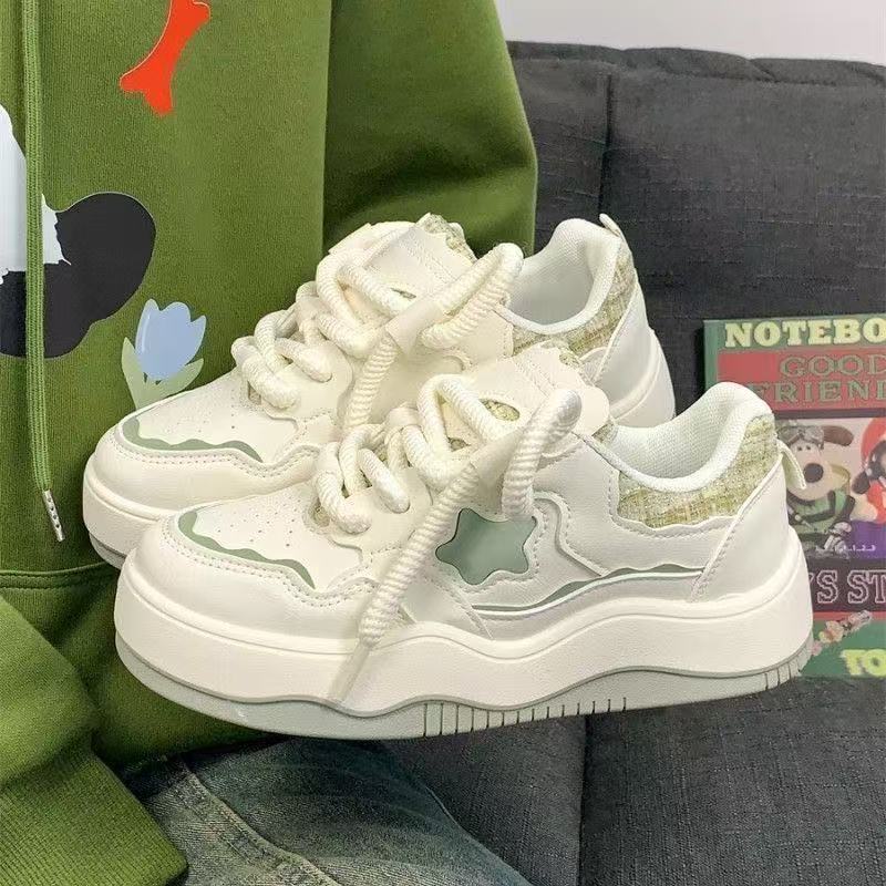 Damen Trendige Sneakers mit modischen Applikationen und gepolsterter Sohle Heidi Mode - Image 3