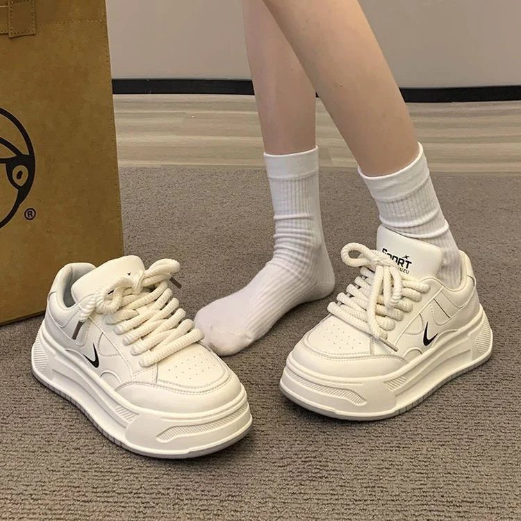 Damen trendige Sneakers mit sportlichem Design und dämpfender Sohle Heidi Mode - Image 3