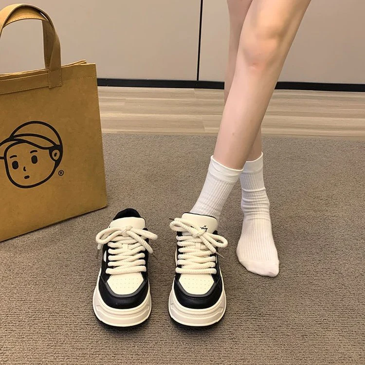 Damen trendige Sneakers mit sportlichem Design und dämpfender Sohle Heidi Mode - Image 4