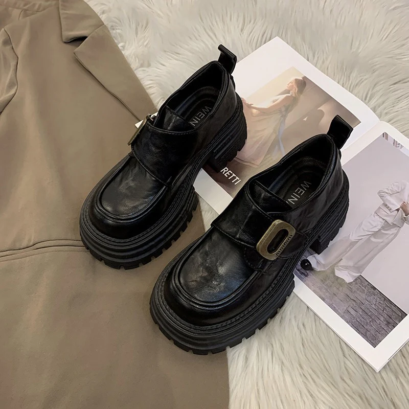 Damen Trendige Stiefeletten mit robuster Profilsohle und modischem Riemenverschluss Heidi Mode - Image 6