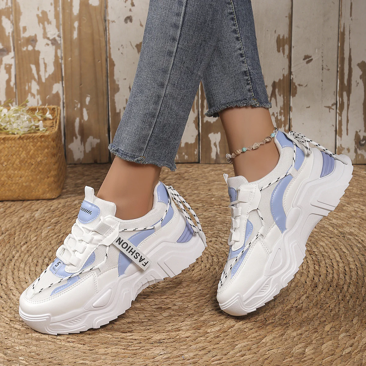 Damen Trendige und bequeme Chunky Sneaker mit atmungsaktivem Mesh-Obermaterial Heidi Mode - Image 2