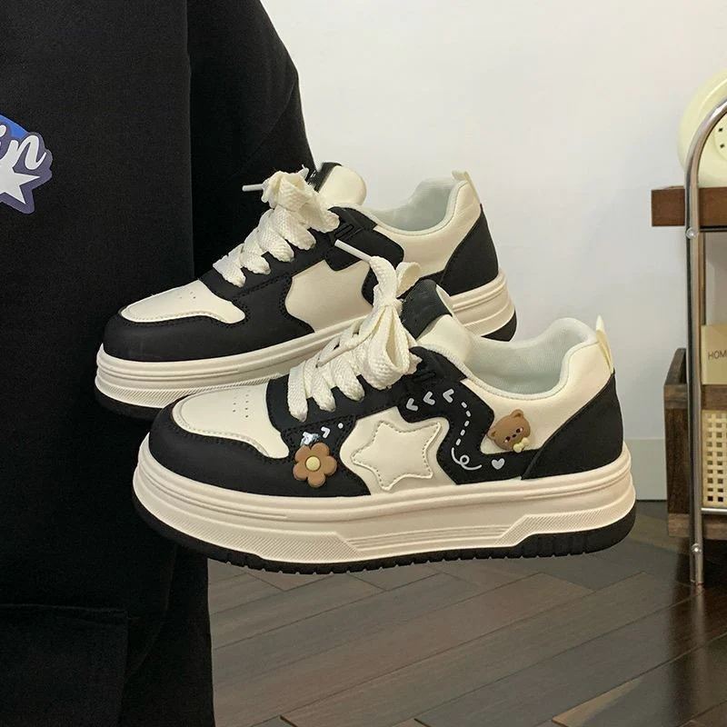 Damen Trendy Sneakers mit verspieltem Design und komfortablem Sohlenprofil Heidi Mode - Image 6