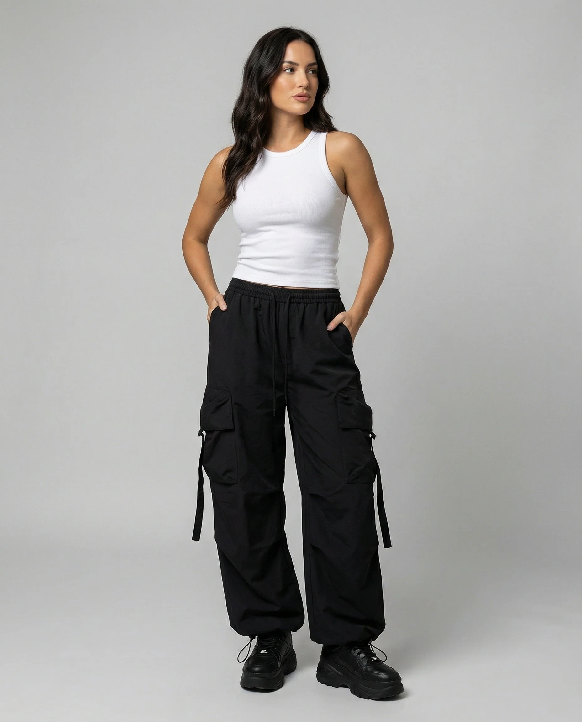 Damen übergroße Utility-Hose im Baggy-Cargo-Stil mit elastischem Tunnelzugbund und Kordelabschlüssen Heidi-Mode - Image 2