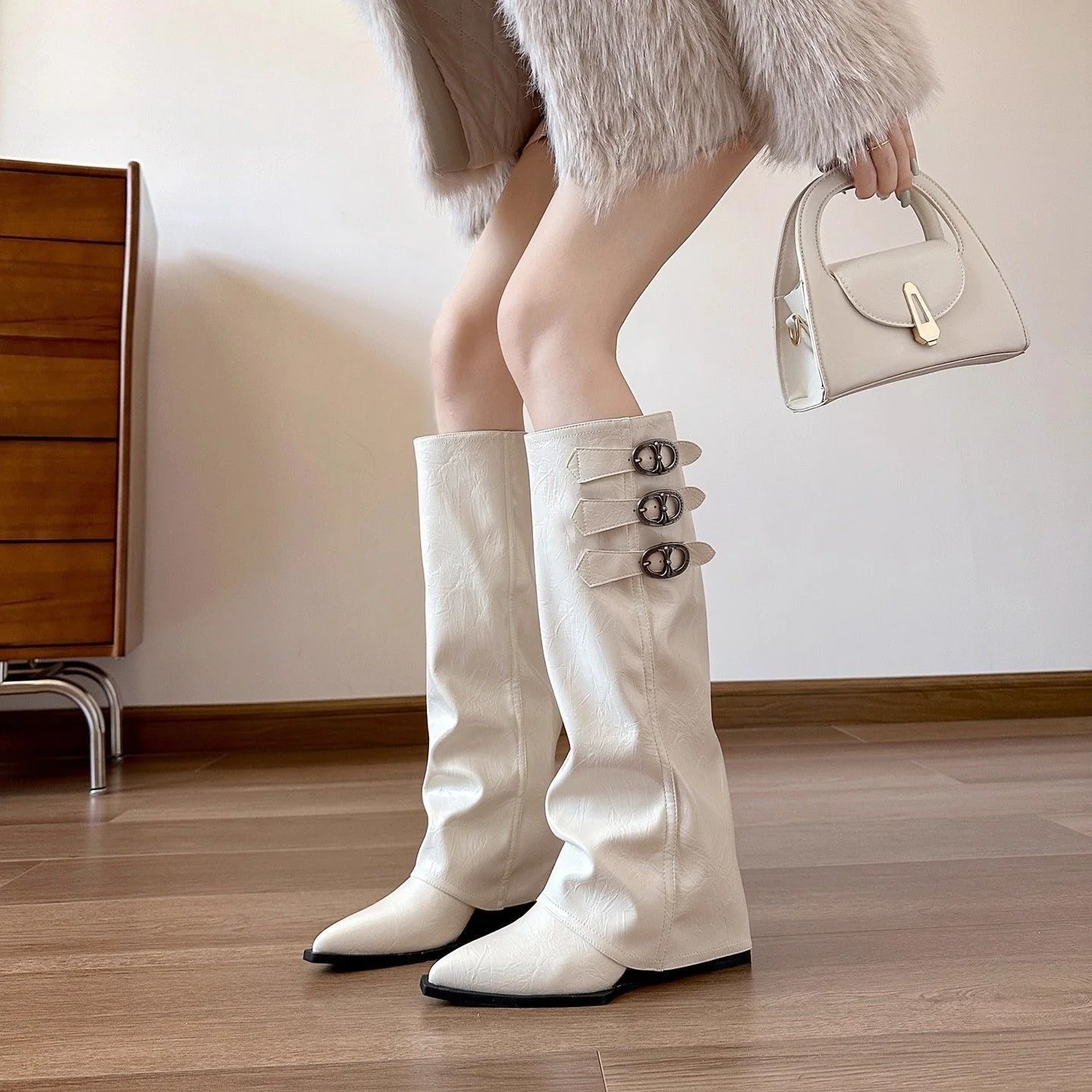 Damen Überknie Stiefel mit modischen Schnallen und hochwertigem Leder Heidi Mode - Image 6