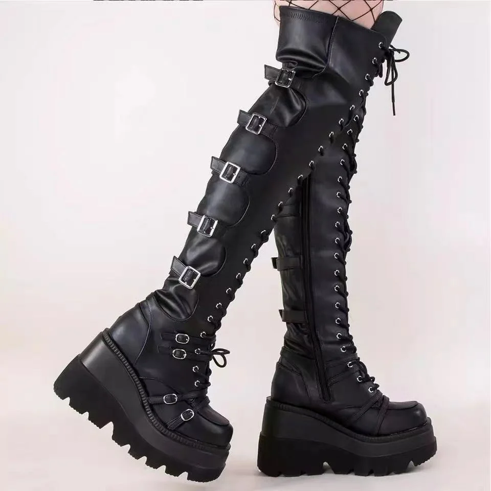 Damen Überknie Stiefel mit Schnallen-Detail und robustem Plateau Heidi Mode - Image 6