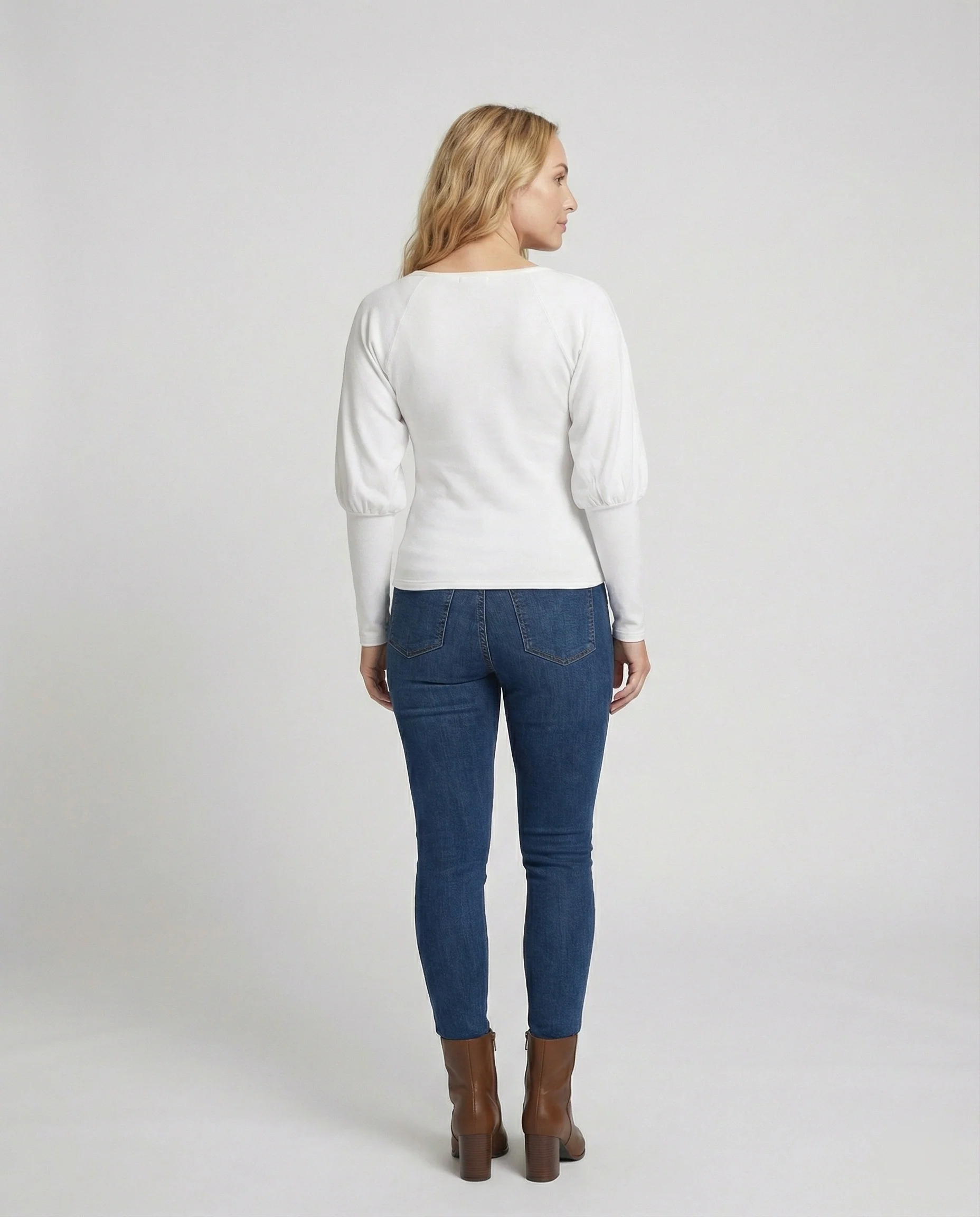Damen V-Ausschnitt Strickshirt mit Fledermausärmeln und schmaler Taille - Image 4