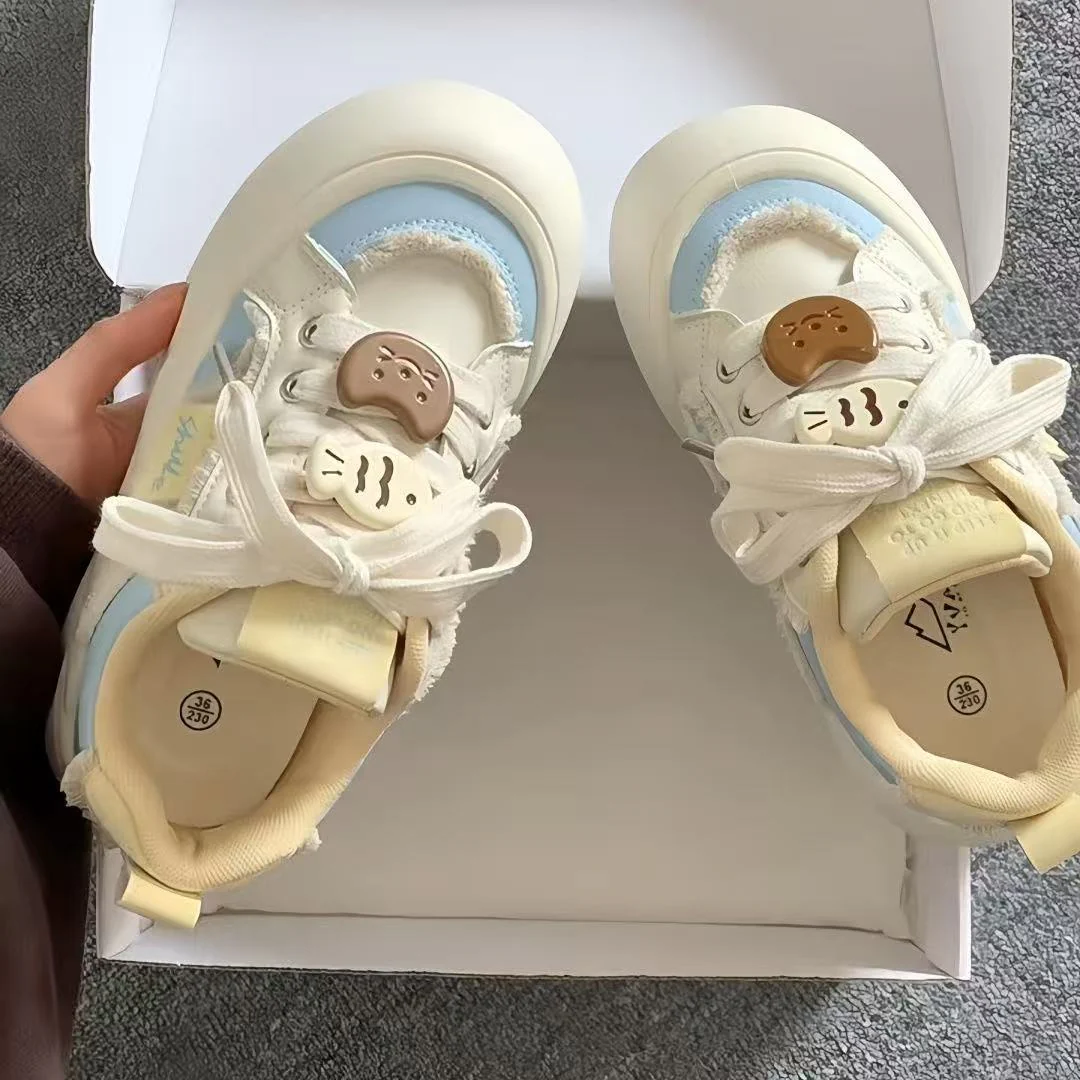 Damen Verspielte Sneaker mit einzigartigem Design Heidi Mode - Image 2