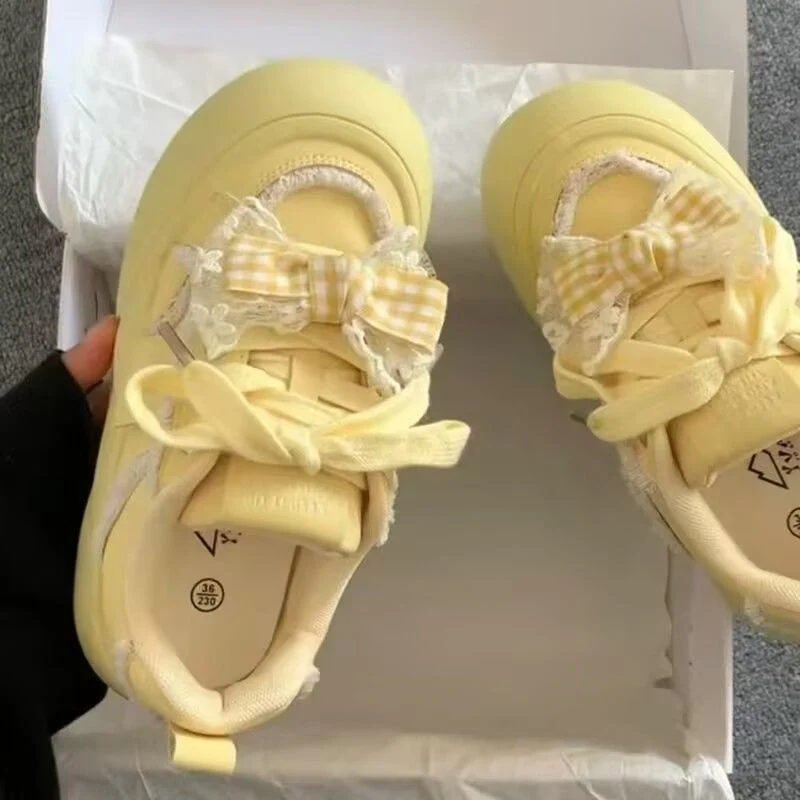 Damen Verspielte Sneaker mit entzückenden Schleifen-Details Heidi Mode - Image 3